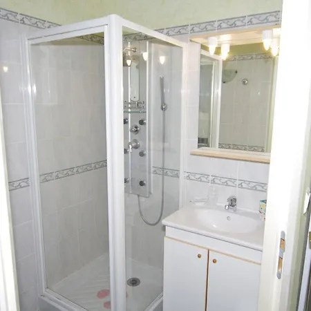 Le Domaine De L'escadasse Guest house Faycelles