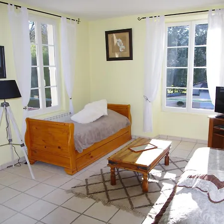 Penzion Le Domaine De L'escadasse 3*