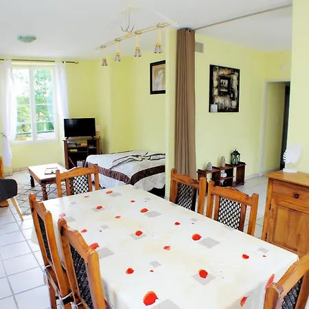 Le Domaine De L'escadasse 3* Faycelles