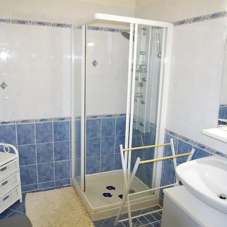 Le Domaine De L'escadasse Penzion Faycelles