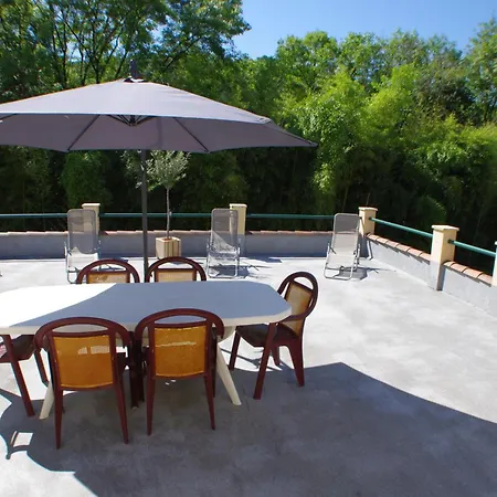 Le Domaine De L'escadasse 3*