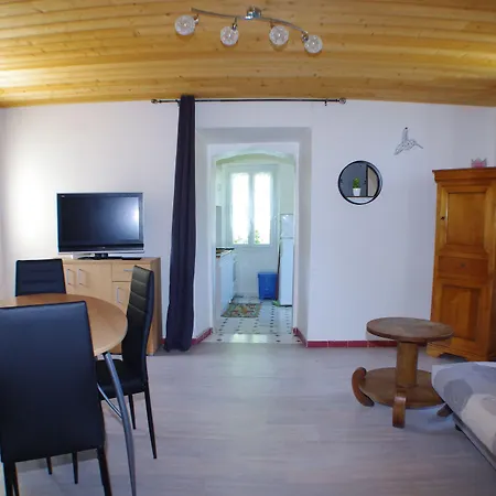 Guest house Le Domaine De L'escadasse