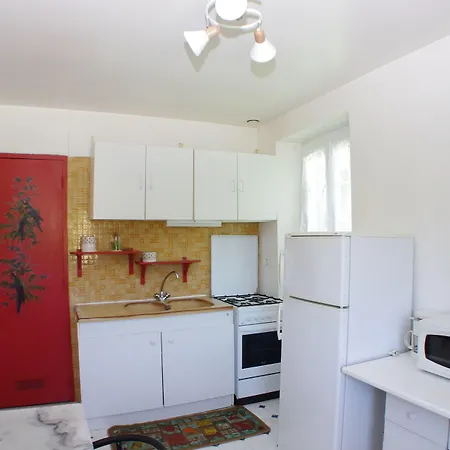 Le Domaine De L'escadasse Guest house